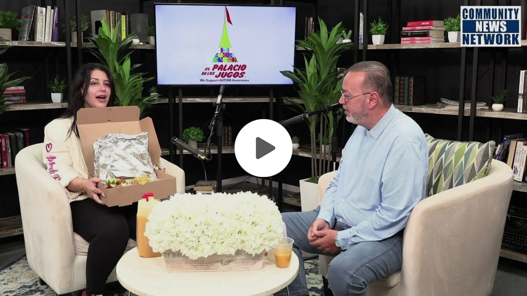 Disco George speaks with El Palacio de los Jugos's Director of Marketing, Amaya Misa