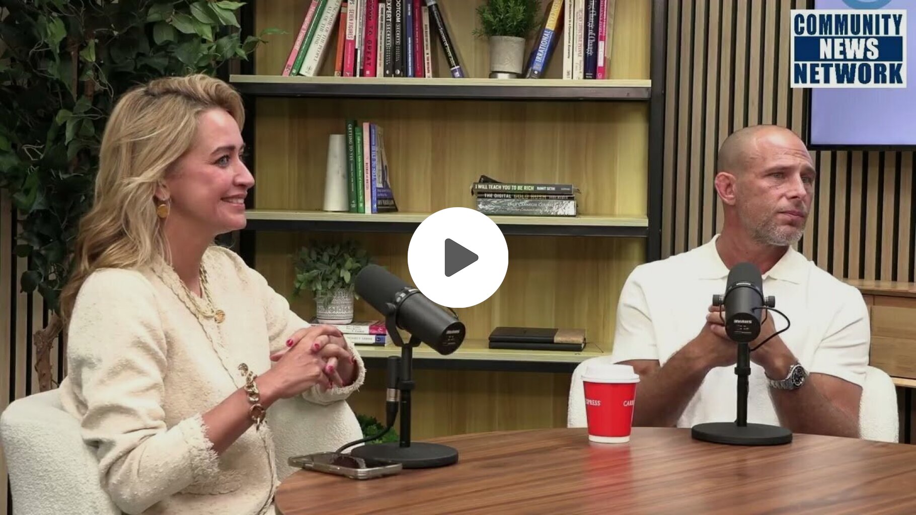 Strive 305: Podcast en Español con Federico Battle y las anfitrionas Rivas y Mátute